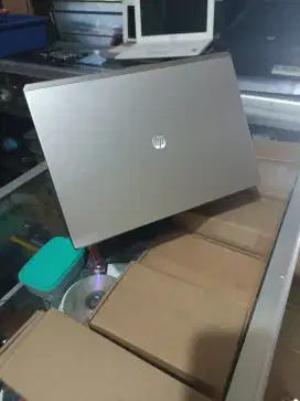 HP Core i5 folio-13 13.3 inch RAM 4Gb / SSD 120Gb guruh laptop sragen