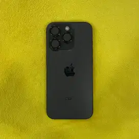 ( SECOND ) IPhone 15 Pro 128GB - Black Titanium | IBOX | Original