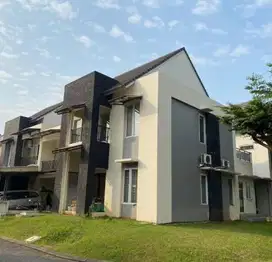 Dijual rumah hook 2 lt siap huni Premier Park 2