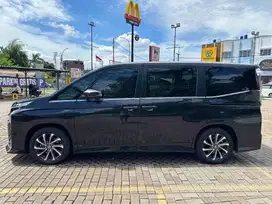2024 Toyota Voxy 2.0 km rendah, barang bagus