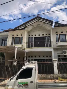 DISEWAKAN RUMAH MINIMALIS 2 LANTAI TURANGGA BANDUNG