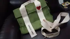 Untuk tas modis