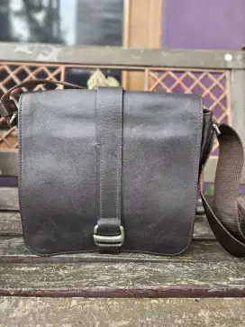SALVATORE FERRAGAMO SLING BAG FOR MEN