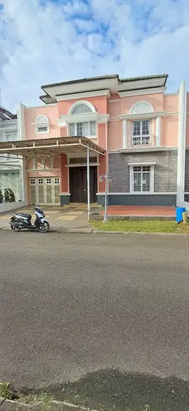 DIJUAL RUMAH DI CLUSTER MENAGGIO GADING SERPONG