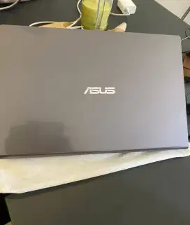 Laptop asus ram 8/512