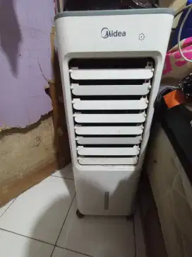 Midea Air Cooler AC 100-188