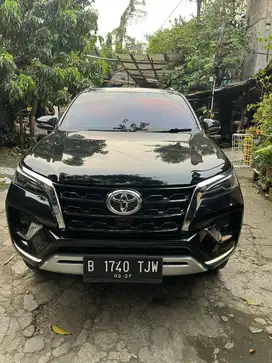 Toyota Fortuner VRZ 2.4 4x2 tahun 2022
