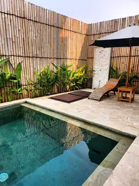 KEBAYORAN BINTARO SEKTOR 7 RUMAH MEWAH 3 LANTAI SYMPHONY GARDEN VILLAS