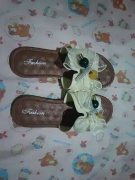 Dijual 1 ball sepatu baru murah meriah
