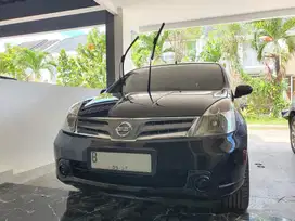 Nissan Grand livina 2012 Bensin