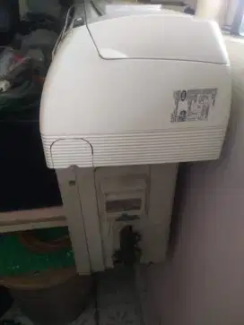 AC DAIKIN 3/4 pk bekas