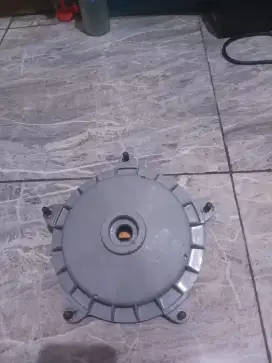 Tromol Belakang Vespa Ring 10