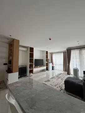 Dijual Apartment 2 KT Semi Furnish Siap Huni di Lloyd Alam Sutera