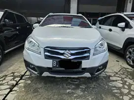 Suzuki SX4 Scross 1.5  AT ( Matic ) 2017 Putih Plat ganjil jaksel