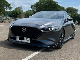 MAZDA 3 HATCHBACK AT GREY 2023 DIJUAL CEPAT TERMURAH
