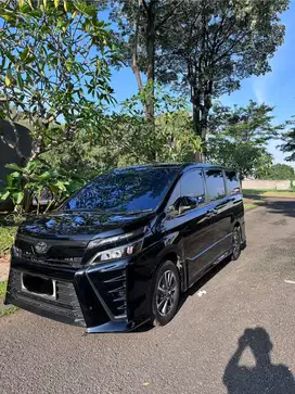 Toyota Voxy 2021 Bensin