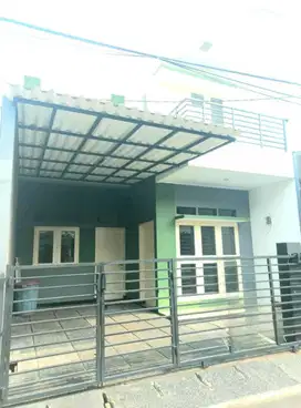 Rumah di Komplek Abadi Duren Sawit Jual Cepat Lokasi Dekat Jalan Raya