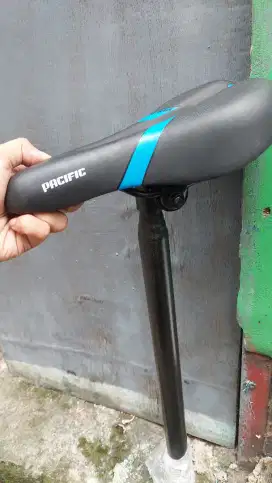 Seatpost dan Jok Saddel Sepeda ex lipat universal