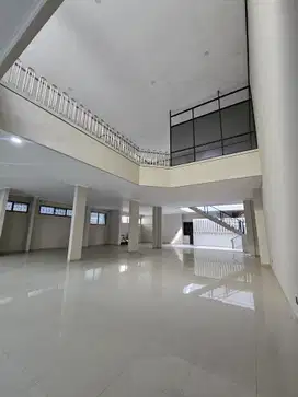 Dijual Ruang Usaha Minimalis Full Renov  Lokasi di Sayap Tegalega