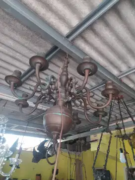Lampu gantung antik