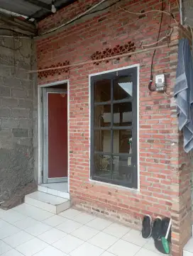 Rumah di Kontrakan