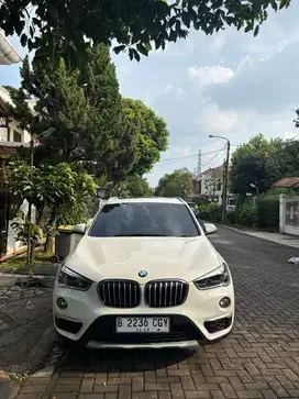 Jual Mobil BMW X1 2018 AT Joystick Putih Bandung