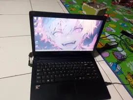 Laptop Acer jarang di apek barang mulus no minus