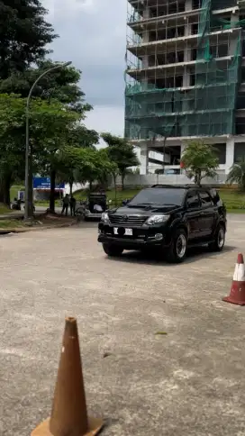Dijual Fortuner Vntturbo 2.5 G Solar Modif