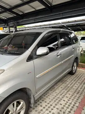 Avanza Veloz 2015 Bensin Ex Wanita 1st hand