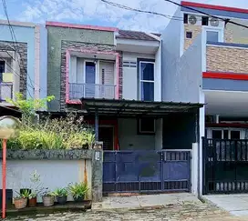 Dijual Rumah Bagus 2 Lantai di Villa Bogor Indah Lokasi Strategis