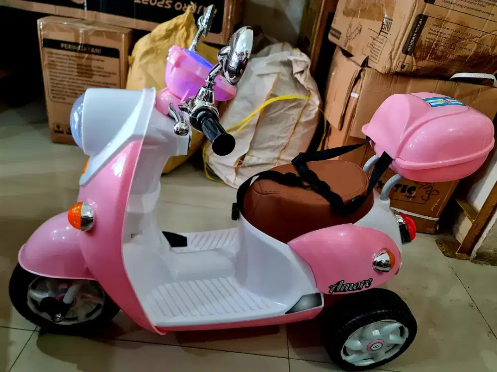 MOTOR AKI HONDA SCOOPY PMB Amore M 338 ( Remote Kontrol & Seatbelt