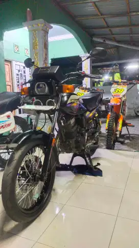 HONDA GL MAX TAHUN 2000