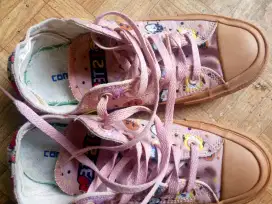 Sepatu Converse x bt21 Made in Vietnam
