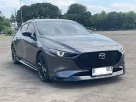 NEW STOK‼️MAZDA 3 4X2 AT 2023 ABU-ABU