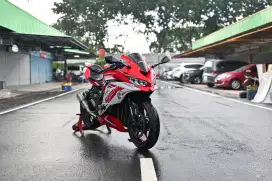 Kawasaki ZX25R Merah  2021 LIKE NEW