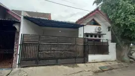 Di jual cepat rumah di Perumnas Klender, Duren sawit Jakarta timur