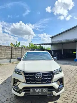 VRZ GR 2021 diesel matic. Km 54rb
