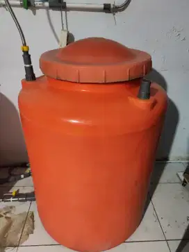 Toren air torren toron penguin 300 liter kondisi terawat bersih NETT