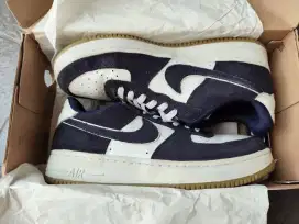 Nike Air Force 1 Low College Navy