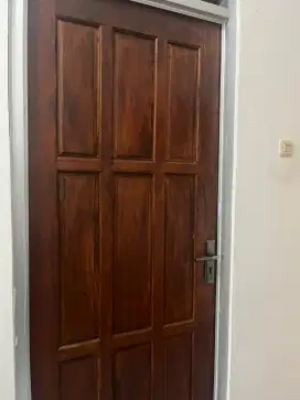 Pintu kamar kayu mahoni