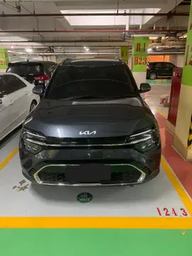 Kia Carens Premier 1.5 6 seats 2023