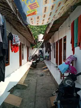 kontrakan 8 pintu strategis sewa 600 ribu