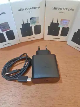 ravel Adapter 45W With Cable Black Type C & 45W W/O Cable Black
