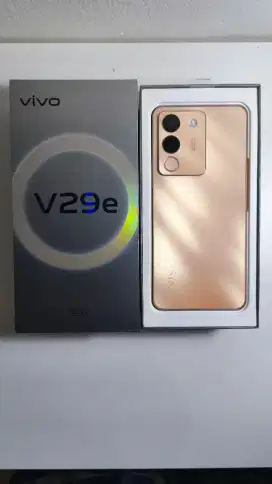 Di Jual..! VIVO V29e 8/256 5G Rose Gold Mulus 92% Fullset