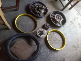 Bekas dipasang motor vixion