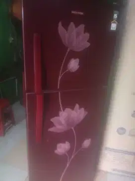 Kulkas dua pintu merk polytron