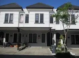 Rumah Lakarsantri Surabaya