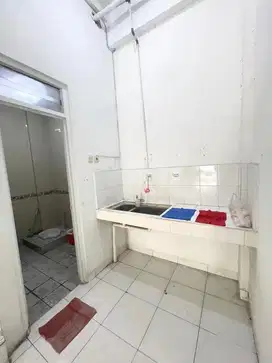 Ruko uk 4x19m hadap selatan 3.5lantai di jalan raya jelambar ANA