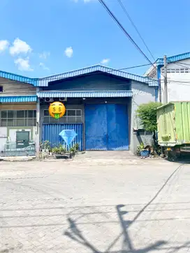 Gudang permata di Tanjungsari jual murah strategis row jalan luas
