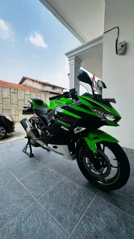 Kawasaki Ninja 250 KRT ABS Keyless